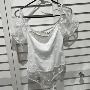 White star print bodysuit